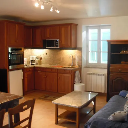 Holiday home L'oustal *
