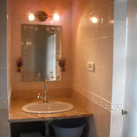 Holiday home L'oustal